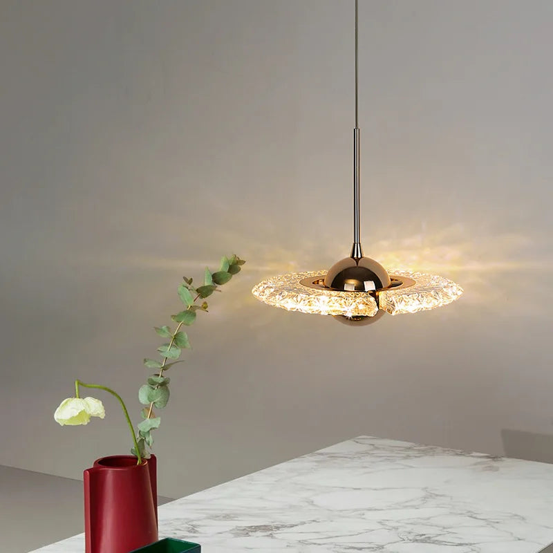 lustre design ufo pour décoration moderne de chambre