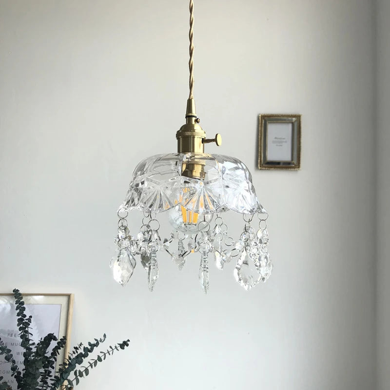 Suspension en cristal au design moderne