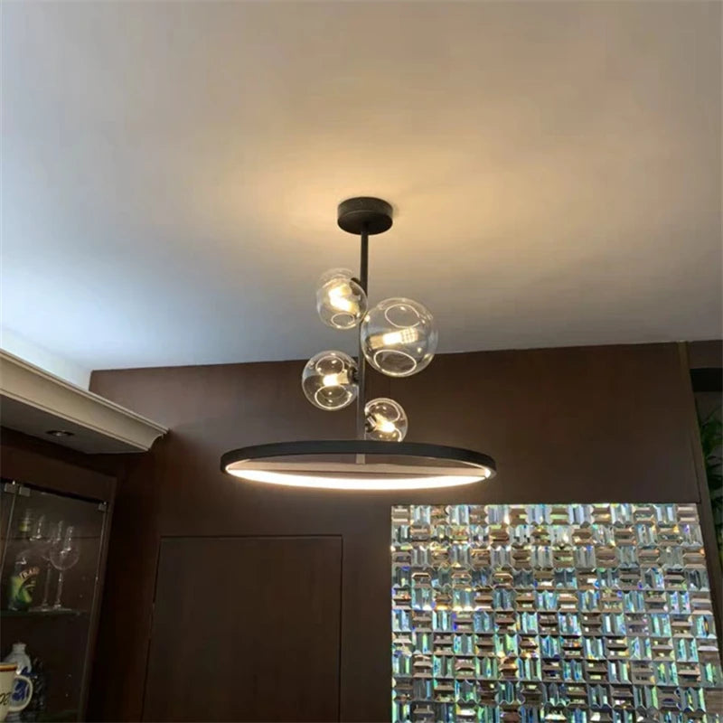 lustre moderne en verre transparent avec bulles en métal