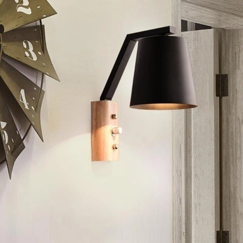 Applique Murale en bois LED avec abat-jour en métal