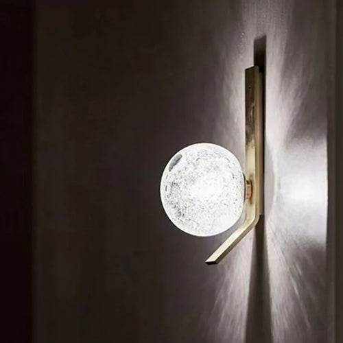 applique murale minimaliste métal éclairage intérieur boule de verre