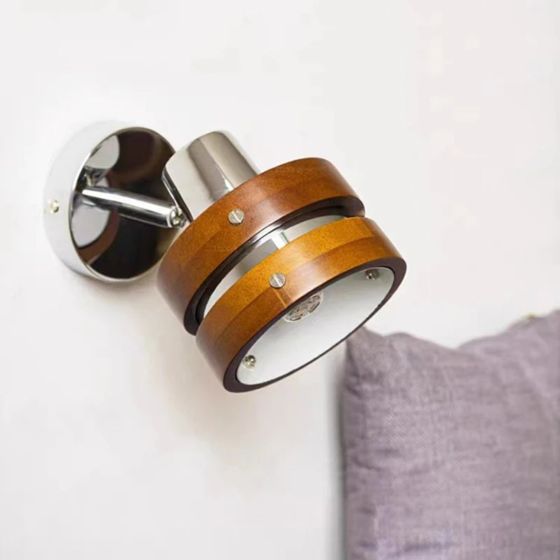 applique murale en bois avec lampe de lecture chromée
