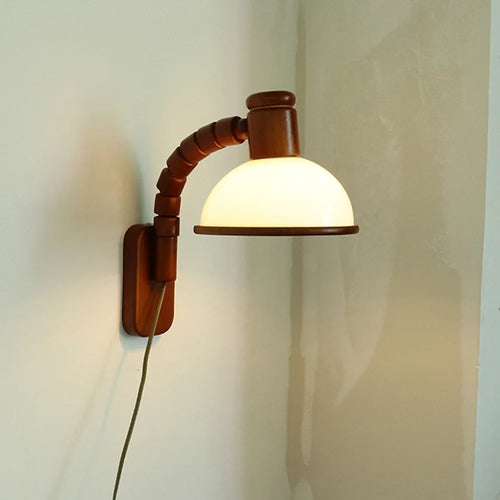 Applique murale rétro en bois massif avec prise