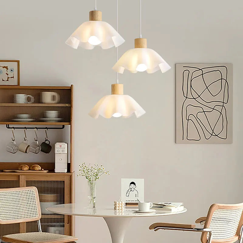 lustre suspendu en bois pour une décoration moderne