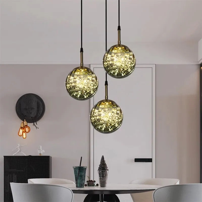 Suspension LED en verre au design nordique moderne
