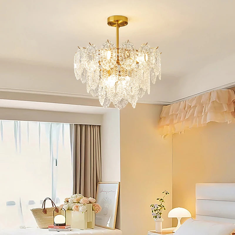 lustre en verre de style luxueux pour intérieur élégant