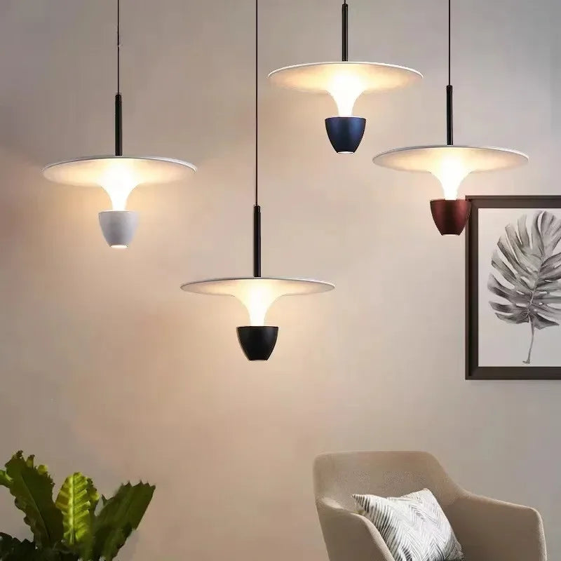 Suspension design méduse colorée