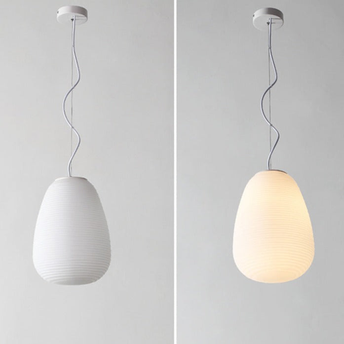 Suspension design LED en verre blanc laiteux Caligari