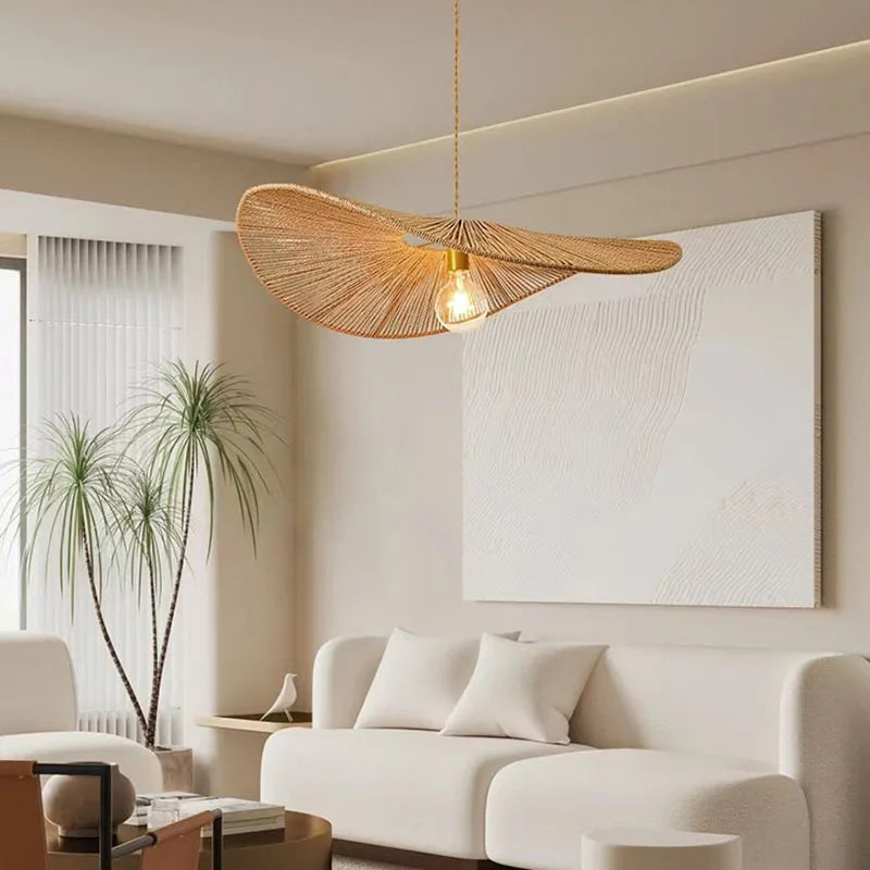 lampe suspendue en rotin tissé style sud-est asiatique