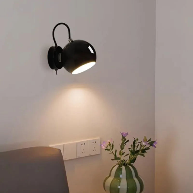 Applique murale led nordique minimaliste en fer rotatif