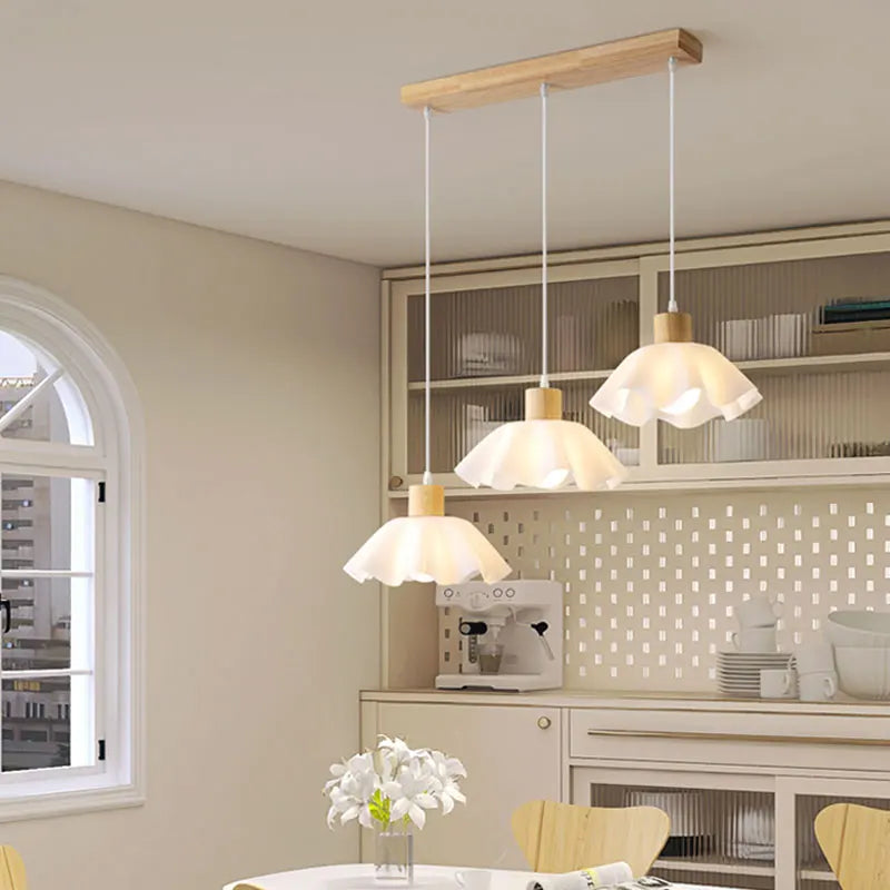 lustre suspendu en bois pour une décoration moderne