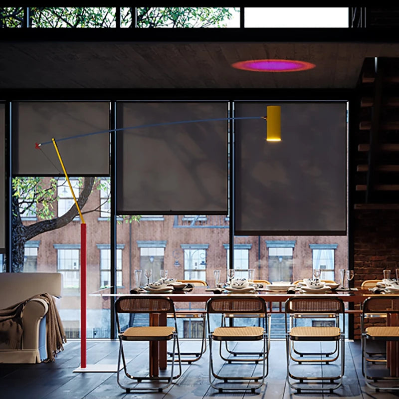 Lampadaire ajustable coloré ludique