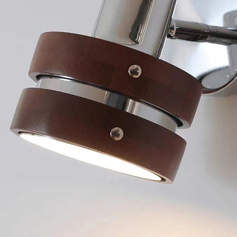 applique murale en bois avec lampe de lecture chromée