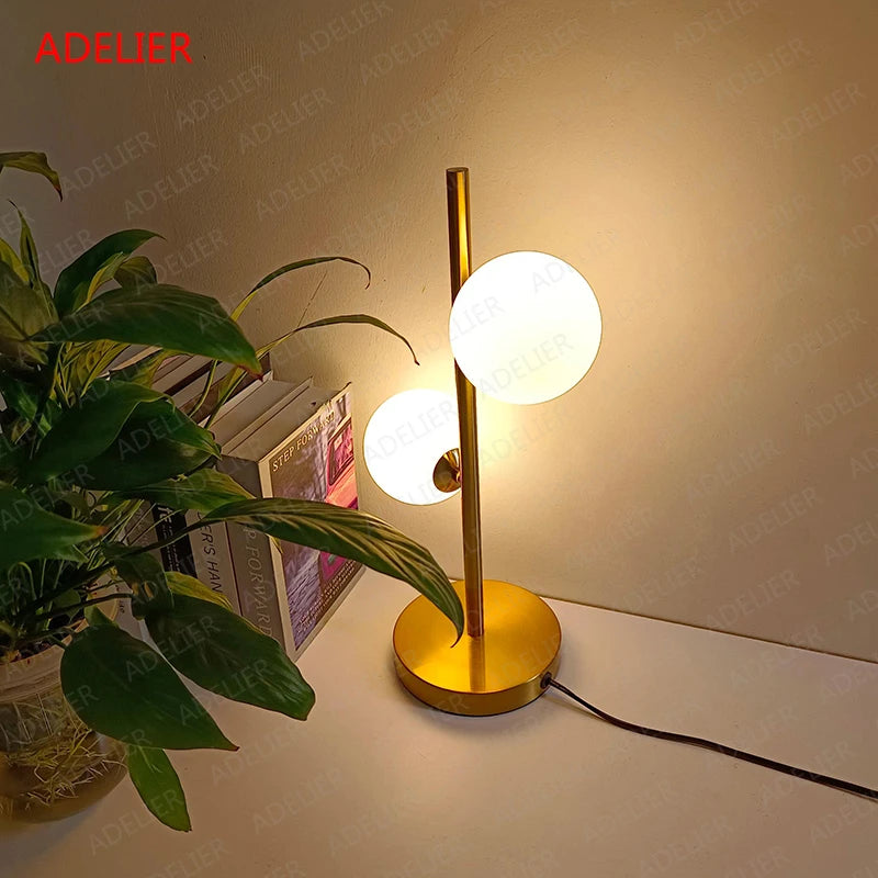 lampe de table style nordique boule de verre simple décorative en fer ou or