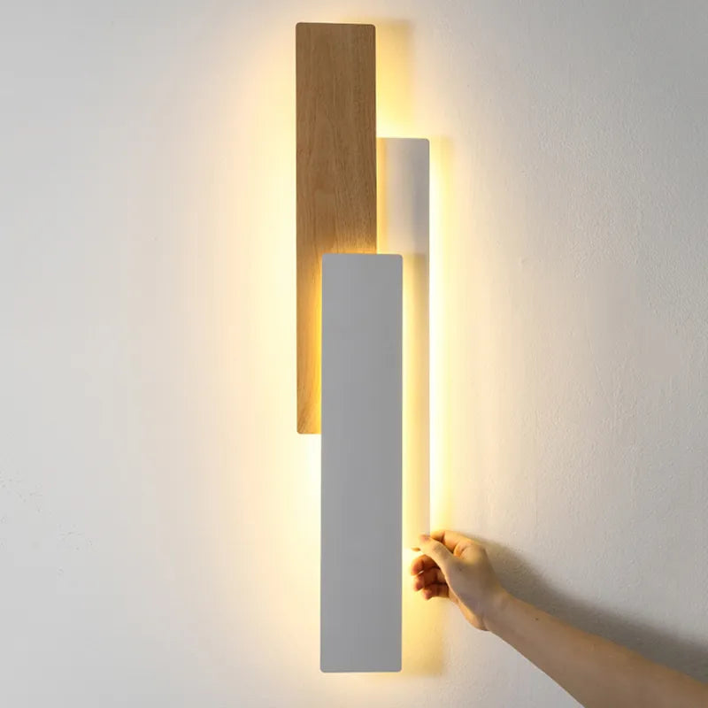 Applique murale bois noyer télécommandée