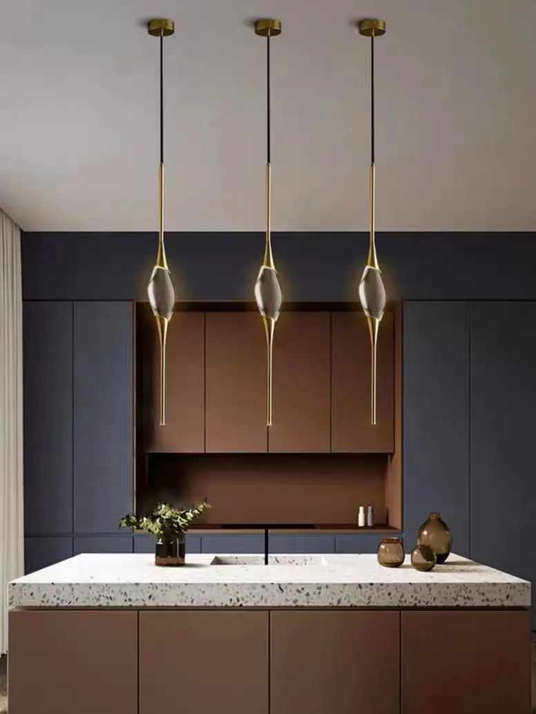 applique murale moderne en cristal clair avec corps en cuivre