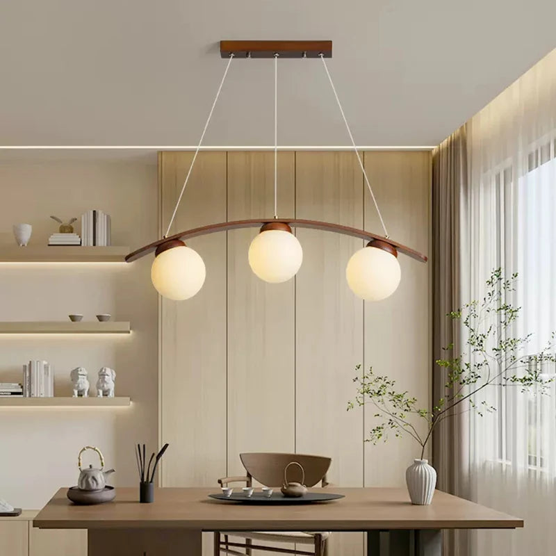 suspension en bois moderne avec boule de verre et éclairage led