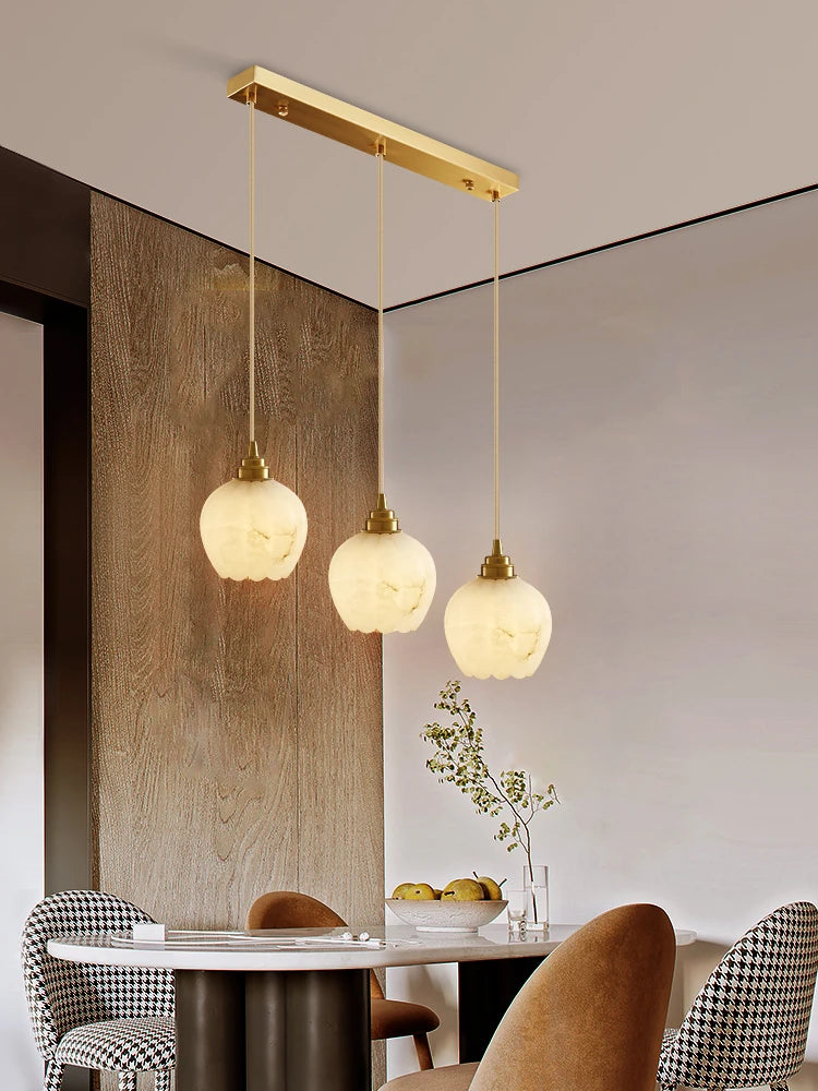 suspension nordique en marbre et cuivre design minimaliste
