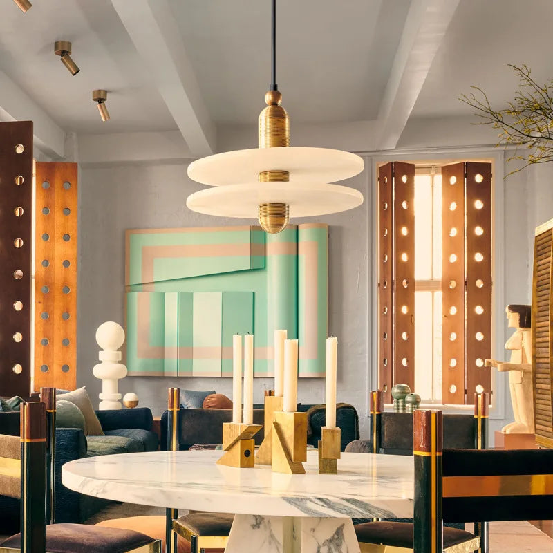 lustre en marbre naturel design nordique pour intérieur élégant