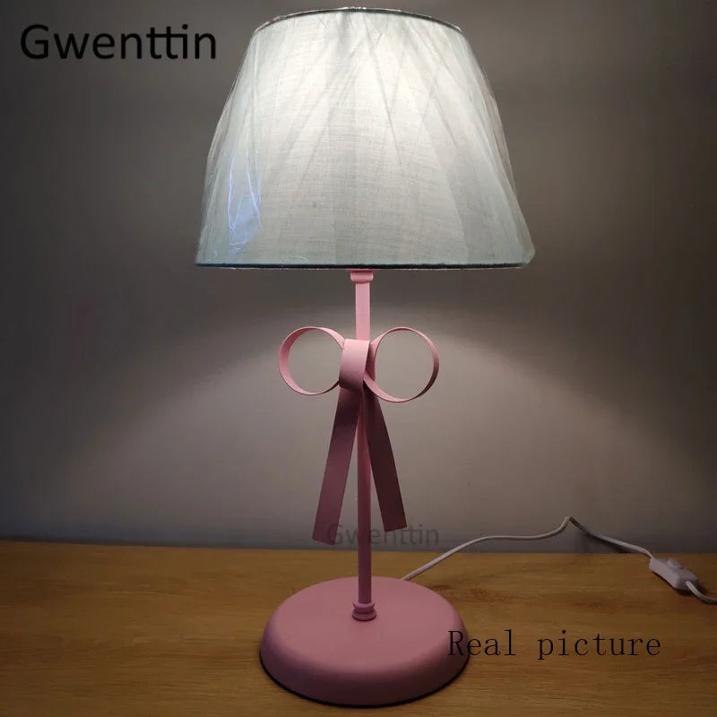 lampe de bureau moderne à nœud papillon pour chambre décorative