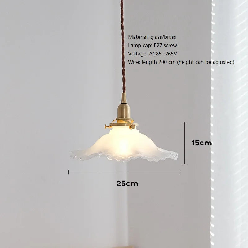 suspension en verre et laiton design nordique vintage