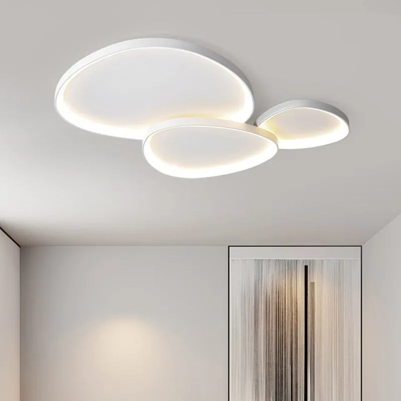 Plafonnier LED rond au design nordique simpliste
