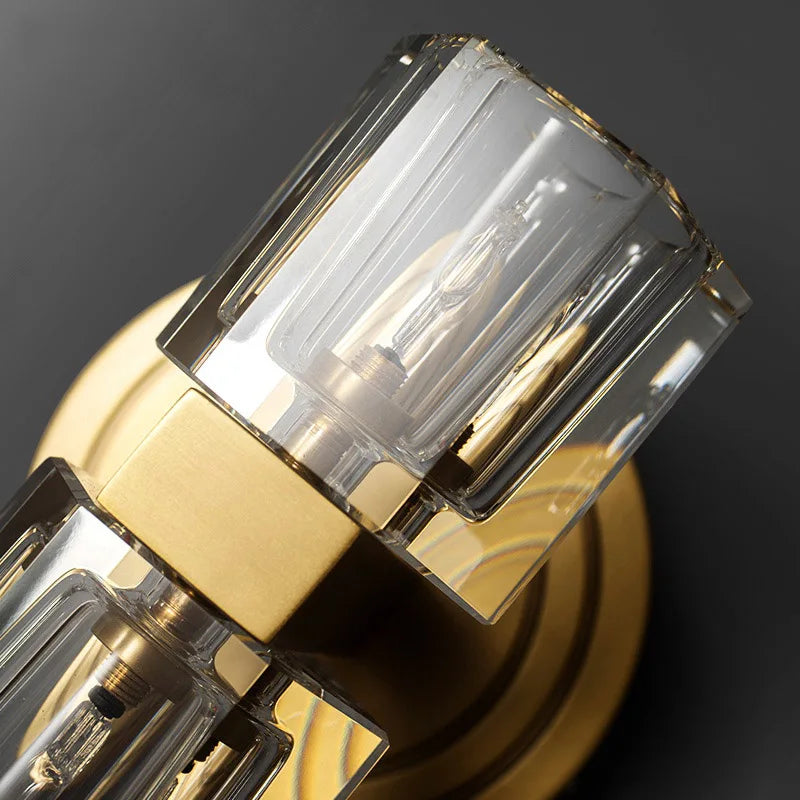 Applique murale design dorée en verre post-moderne pour chambre à coucher