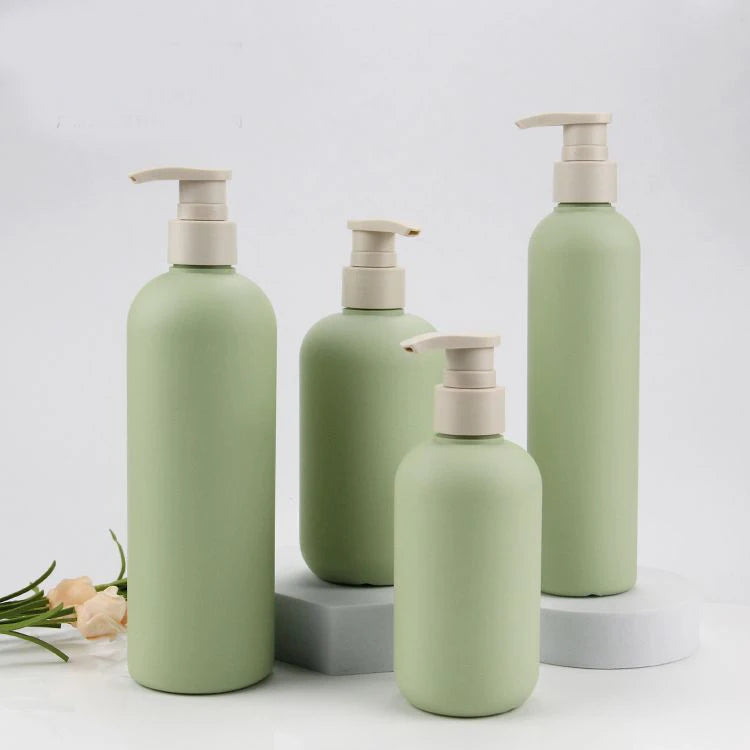 lot de flacons en plastique avec couvercle à pompe pour cosmétiques