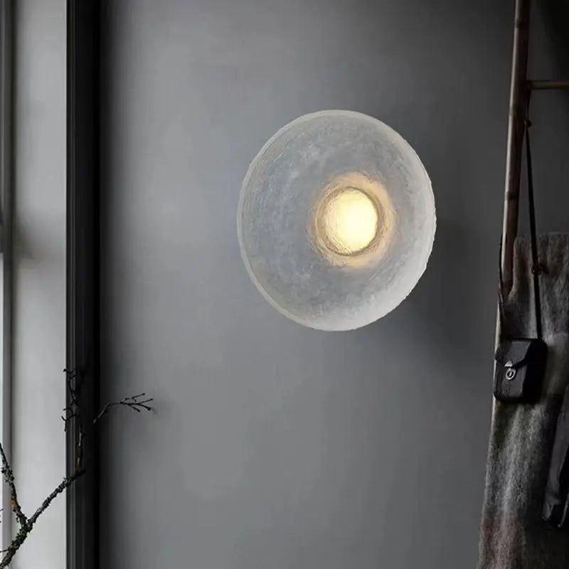 lampe circulaire design pour intérieur moderne en résine transparente