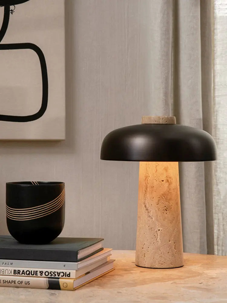 Lampe designer wabi-sabi jaune grotte pierre