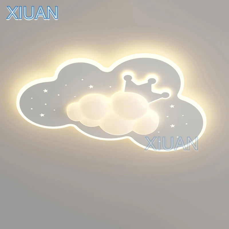 lustre créatif en forme de couronne et nuage pour enfants