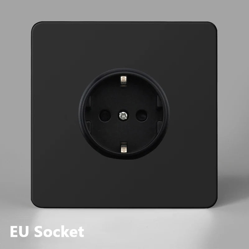 Prise électrique (Europe) en acier noir mat bords arrondis