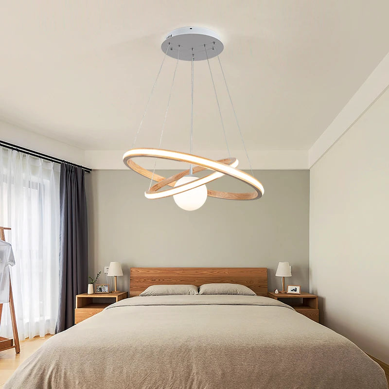 lustre en bois moderne avec anneaux lumineux et verre
