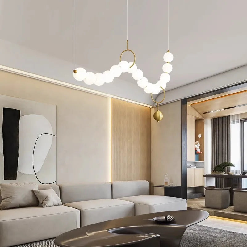 lustre suspension en acrylique blanc avec perles