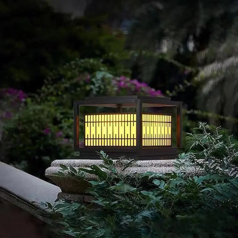 lampe solaire extérieure à led avec télécommande et intensité variable