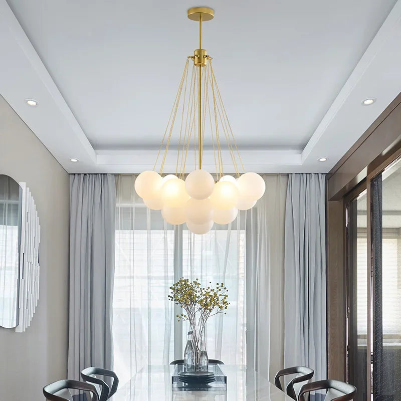 lustre moderne en verre pour une décoration élégante à la maison