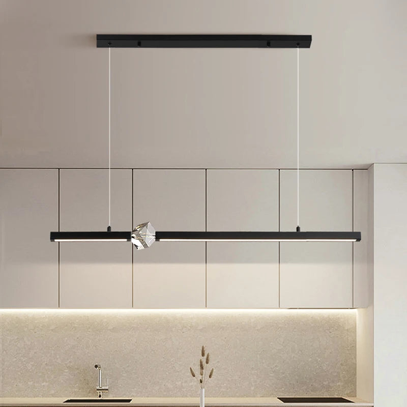lustre minimaliste moderne en cristal doré pour intérieur élégant