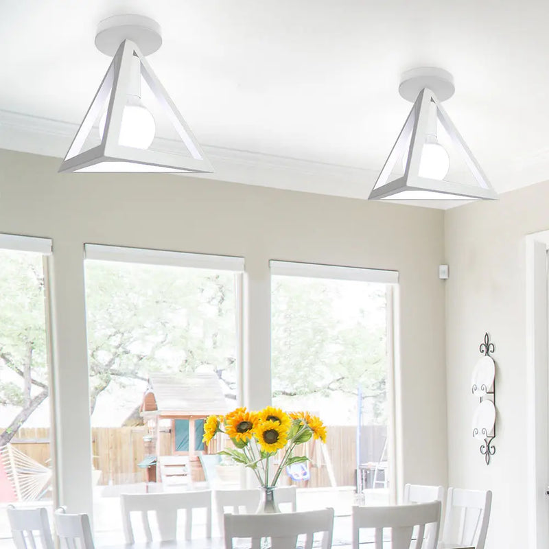 Plafonnier LED triangulaire au design nordique moderne et rétro