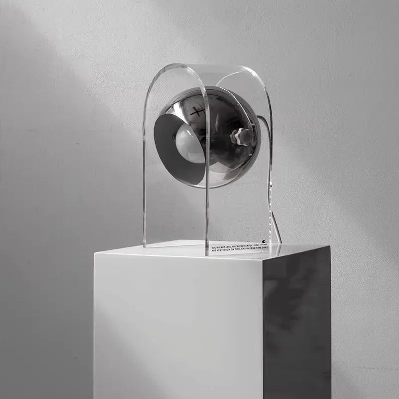 lampe de chevet design en acrylique pour intérieur moderne