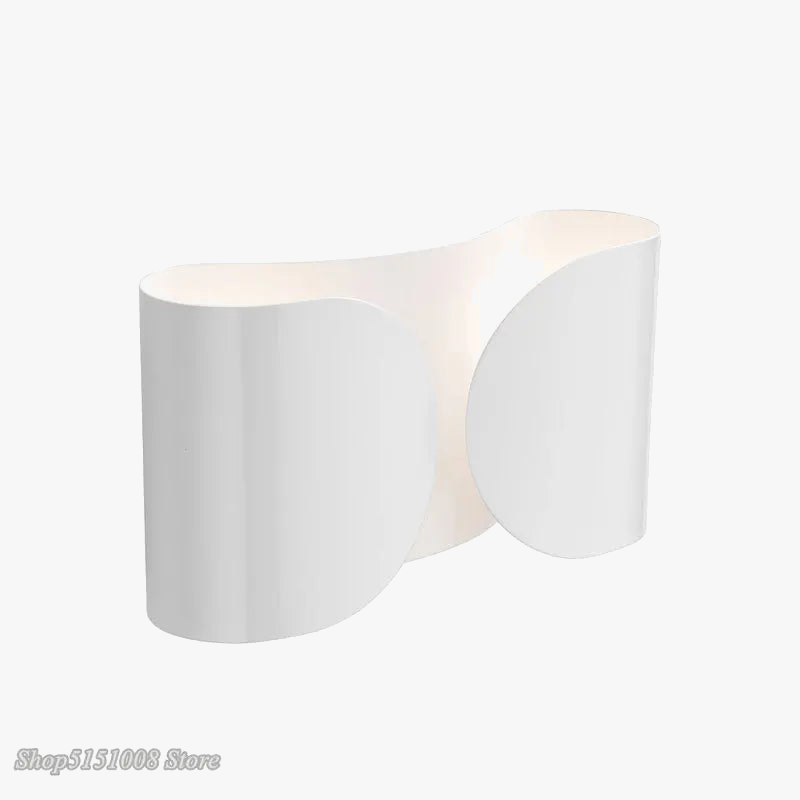 applique-murale-led-import-e-d-italie-moderne-nordique-cr-ative-4.png