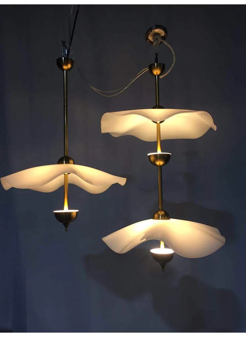 lustre-moderne-fleur-de-lotus-dor-id-al-pour-h-tel-boutique-1.png