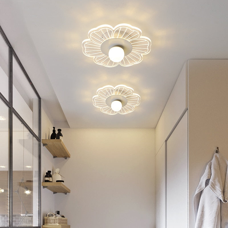 Plafonnier moderne LED en forme de fleur Majesty