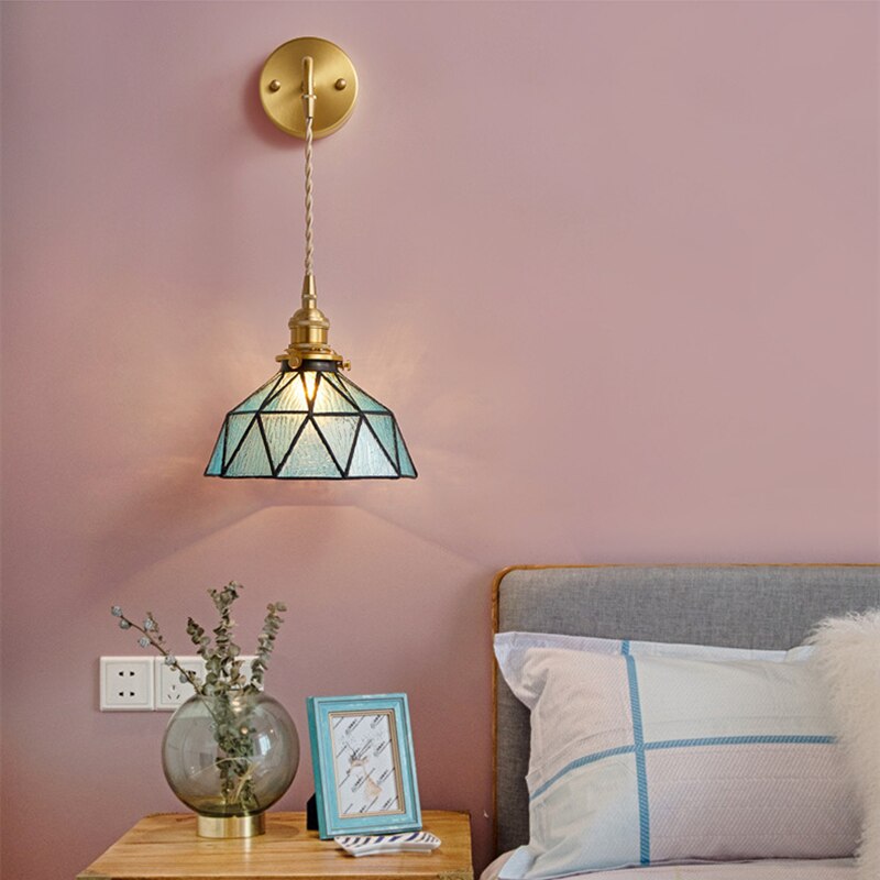 Suspension moderne LED avec des triangles en verre Ione