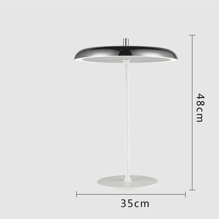Lampe à poser design LED en métal avec abat-jour oval Leyra