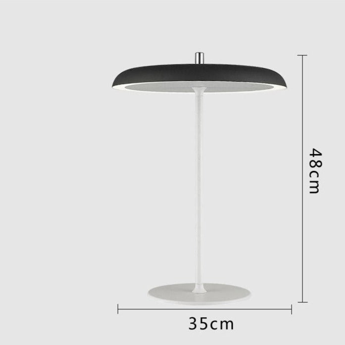 Lampe à poser design LED en métal avec abat-jour oval Leyra