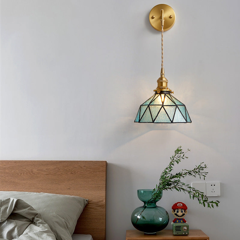 Suspension moderne LED avec des triangles en verre Ione