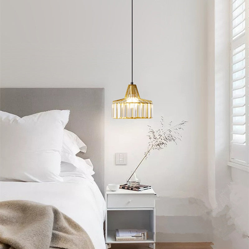 Suspension design avec abat-jour en verre ambré Cloarec