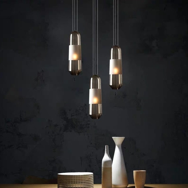Suspension design LED avec abat-jour en verre Favia