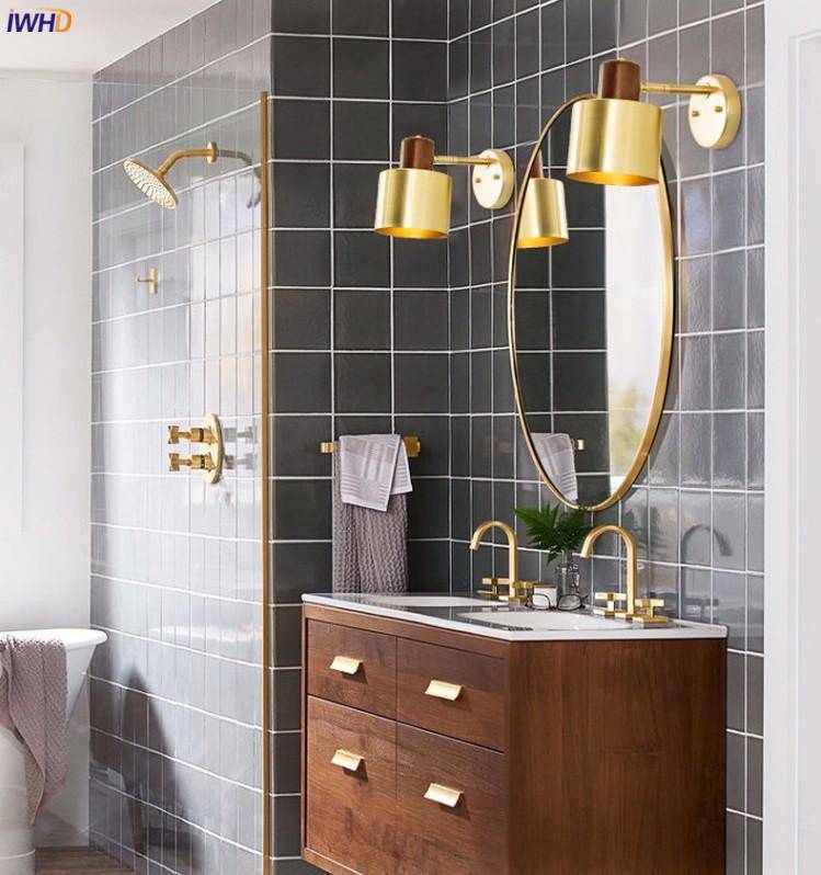 Applique murale LED en métal doré orientable