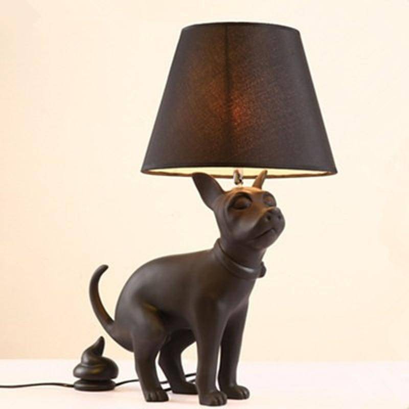 Lampe à poser avec support chien et abat-jour noir